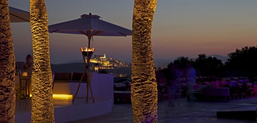 Imagen de los exteriores del Hotel Destino Five Ibiza. Foto 7