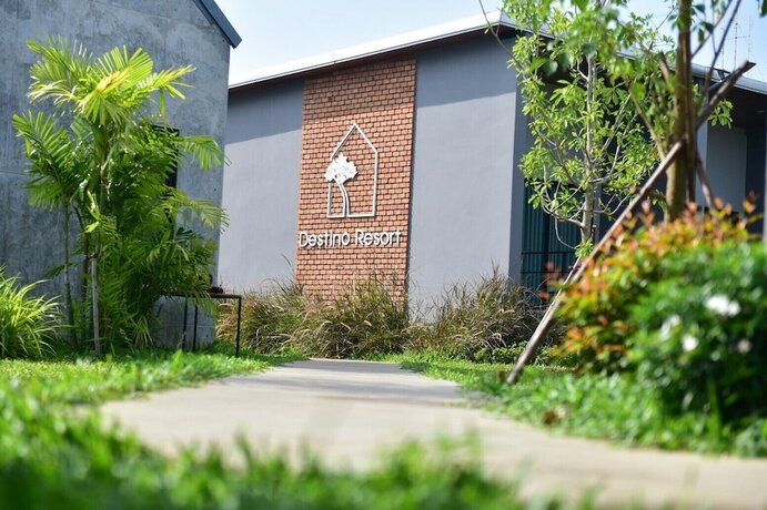 Imagen de la habitación del Hotel Destino Surin. Foto 19