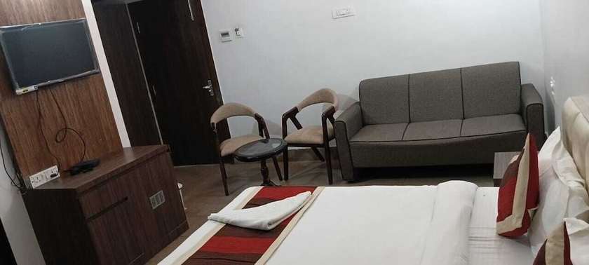 Imagen de la habitación del Hotel Destiny. Foto 8