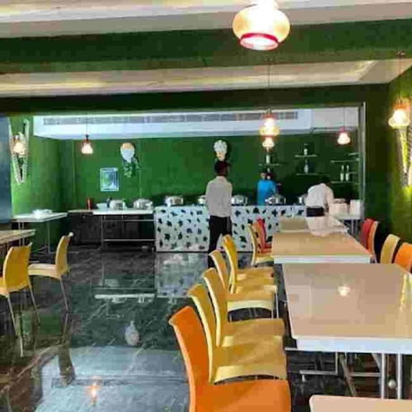Imagen del bar/restaurante del Hotel Destiny. Foto 3