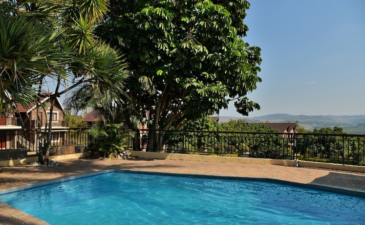 Imagen de la piscina del Hotel Destiny Lodge White River. Foto 15