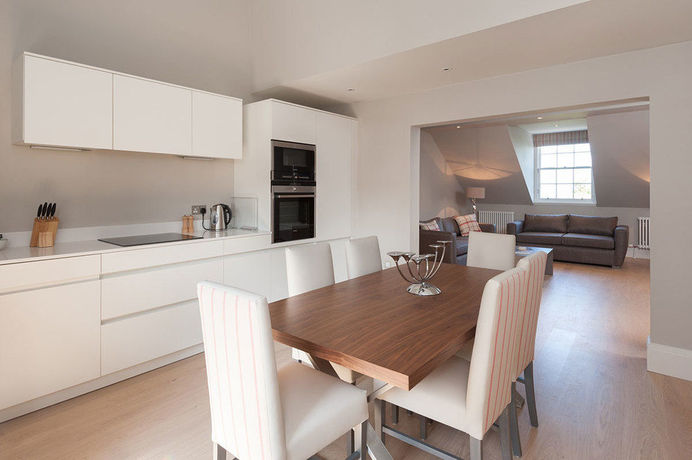 Imagen de los interiores del Hotel Destiny Scotland - Q-residence. Foto 11