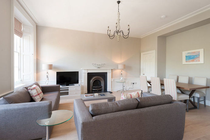 Imagen de los interiores del Hotel Destiny Scotland - Q-residence. Foto 16