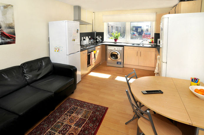 Imagen de los exteriores del Hotel Destiny Student Meadow Court - Campus Accommodation. Foto 13