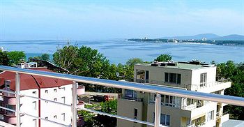 Imagen de la habitación del Hotel Detelini. Foto 4