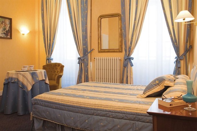 Imagen de la habitación del Hotel D'etigny. Foto 5