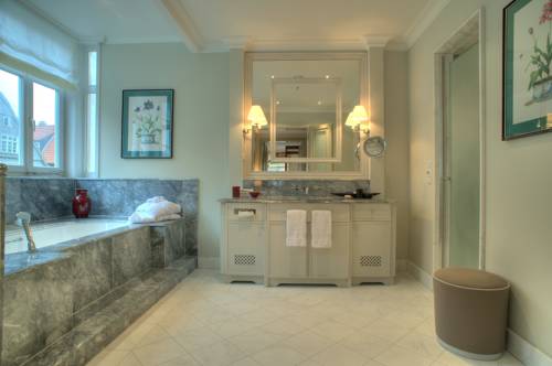 Imagen de la habitación del Hotel Detmolder Hof. Foto 3