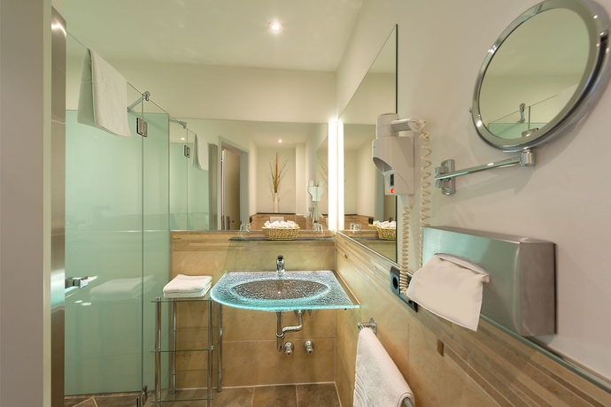 Imagen de la habitación del Hotel Deutsche Eiche. Foto 8