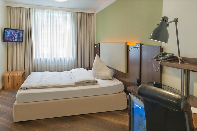 Imagen de la habitación del Hotel Deutsche Eiche. Foto 15