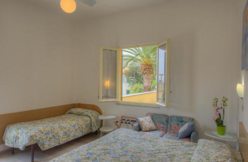 Imagen de la habitación del Hotel Deutsche Familien. Foto 10