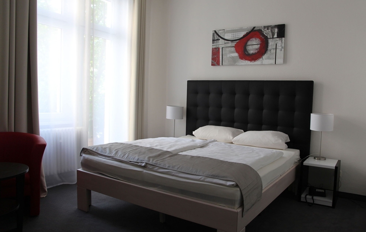 Imagen de la habitación del Hotel Deutscher Kaiser, Baden Baden. Foto 7