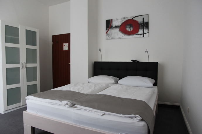 Imagen de la habitación del Hotel Deutscher Kaiser, Baden Baden. Foto 9