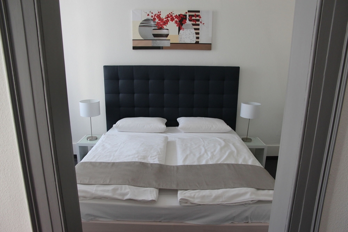 Imagen de la habitación del Hotel Deutscher Kaiser, Baden Baden. Foto 15