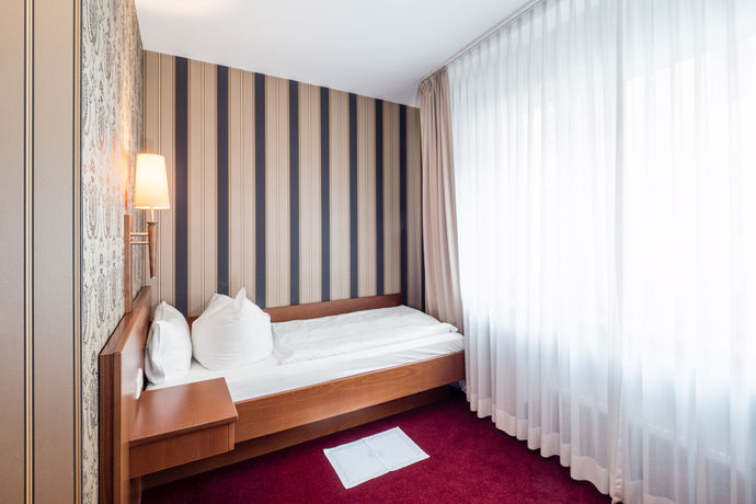 Imagen de la habitación del Hotel Deutsches Haus, Bonn. Foto 14