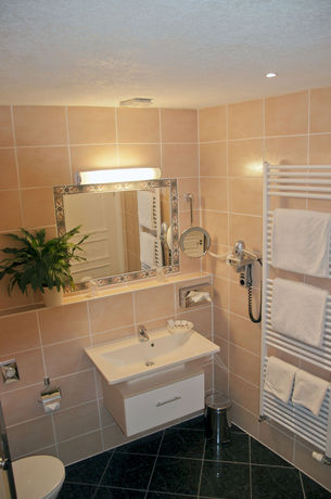 Imagen de la habitación del Hotel Deutsches Haus, Dinkelsbuhl. Foto 7