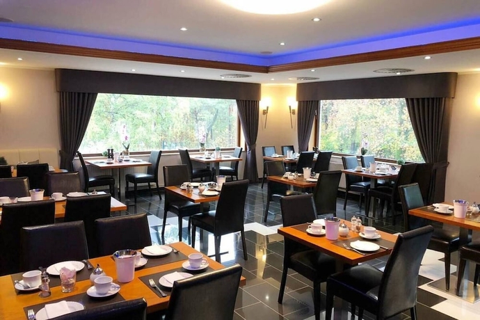 Imagen del bar/restaurante del Hotel Deutsches Haus Neugraben. Foto 4