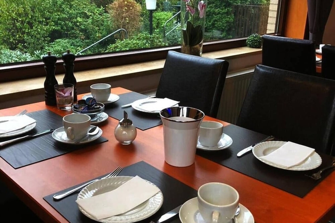 Imagen del bar/restaurante del Hotel Deutsches Haus Neugraben. Foto 5