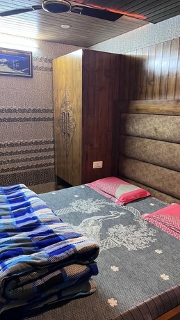Imagen de la habitación del Hotel Dev Bhumi. Foto 7