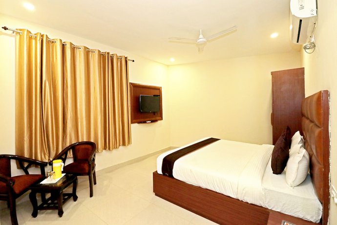Imagen de la habitación del Hotel Dev Ganga. Foto 8