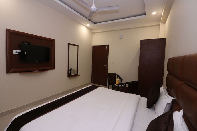 Imagen de la habitación del Hotel Dev Ganga. Foto 13