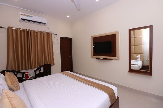 Imagen de la habitación del Hotel Dev Ganga. Foto 15