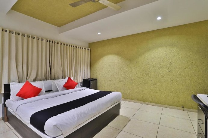Imagen de la habitación del Hotel Dev Motel and Banquet. Foto 8