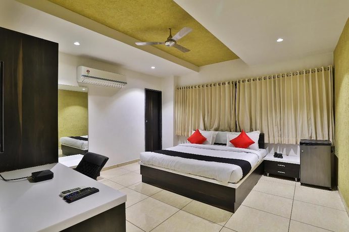 Imagen de la habitación del Hotel Dev Motel and Banquet. Foto 10