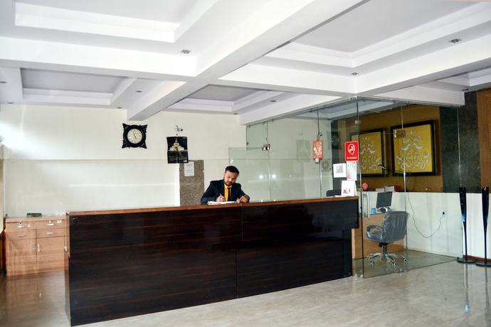 Imagen de los interiores del Hotel Dev Residency, Mount Abu. Foto 20