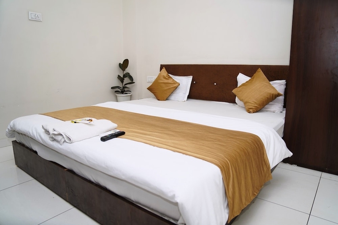 Imagen de la habitación del Hotel Dev Shree Palace, Ujjain. Foto 4
