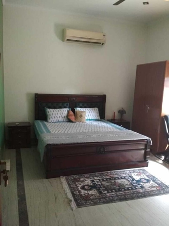 Imagen de la habitación del Hotel Dev Vatika Home Stay. Foto 8