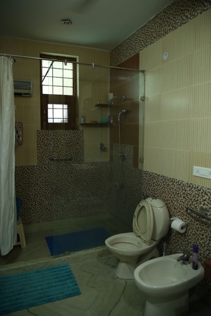 Imagen de la habitación del Hotel Dev Vatika Home Stay. Foto 11
