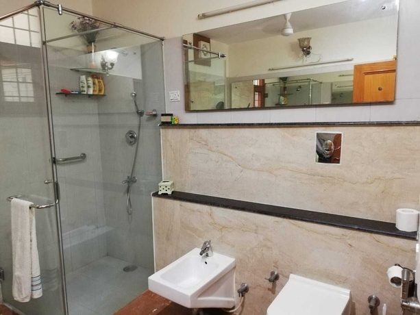 Imagen de la habitación del Hotel Dev Vatika Home Stay. Foto 12