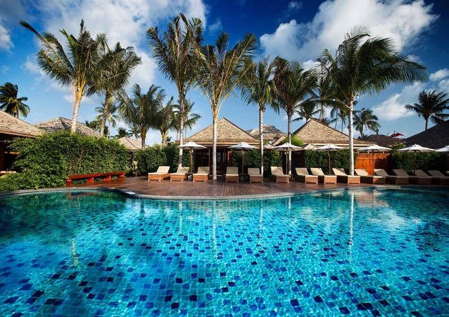 Imagen de la piscina del Hotel Deva Beach Resort Samui. Foto 13