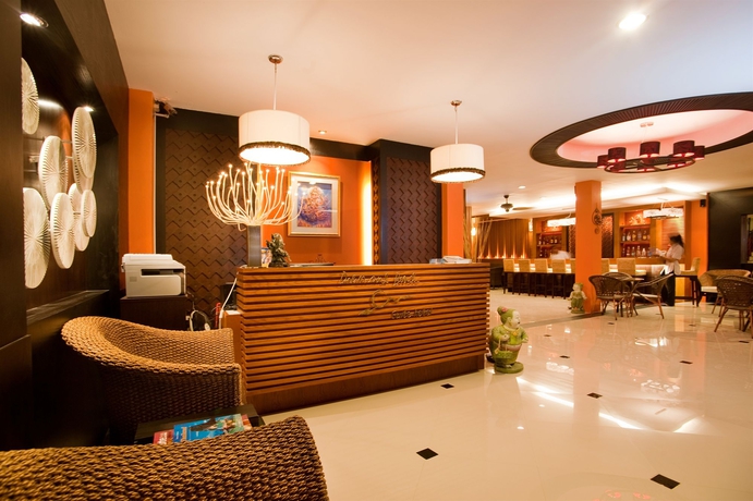 Imagen de los interiores del Hotel Deva Suites Patong. Foto 10