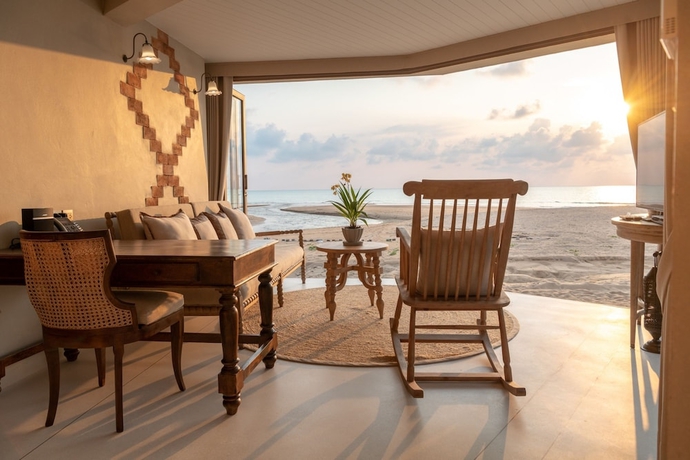 Imagen de la habitación del Hotel Devasom Khao Lak Beach Resort and Villas. Foto 7