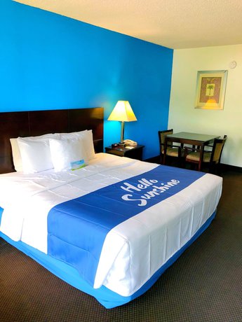 Imagen de la habitación del Hotel Developer Inn Maingate, a Baymont by Wyndham. Foto 9