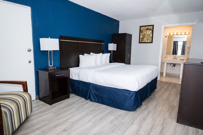 Imagen de la habitación del Hotel Developer Inn Orlando North, a Baymont by Wyndham. Foto 11