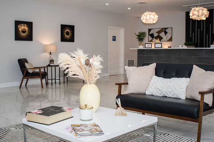 Imagen de los interiores del Hotel Developer Inn Orlando North, a Baymont by Wyndham. Foto 16