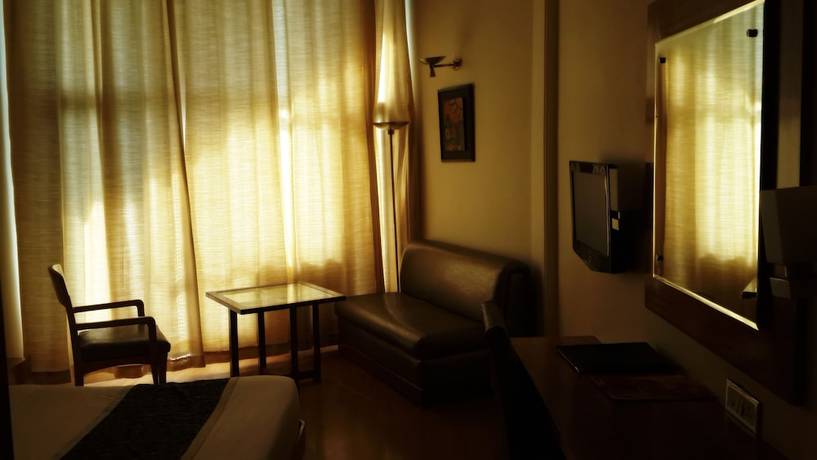 Imagen de la habitación del Hotel Devi Grand. Foto 5