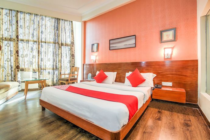 Imagen de la habitación del Hotel Devi Grand. Foto 10