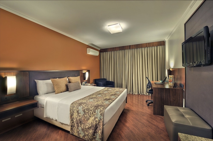 Imagen de la habitación del Hotel Deville Business Maringá. Foto 3