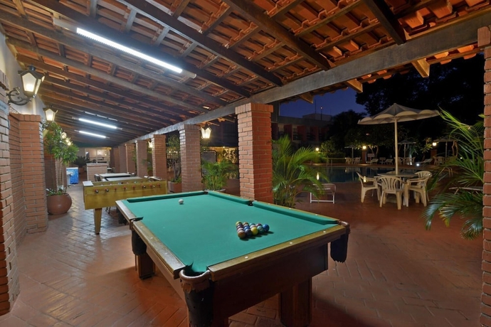 Imagen de los interiores del Hotel Deville Express Gua&iacute;ra. Foto 16