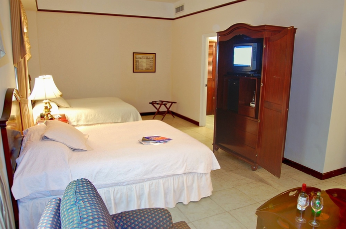 Imagen de la habitación del Hotel Deville. Foto 7