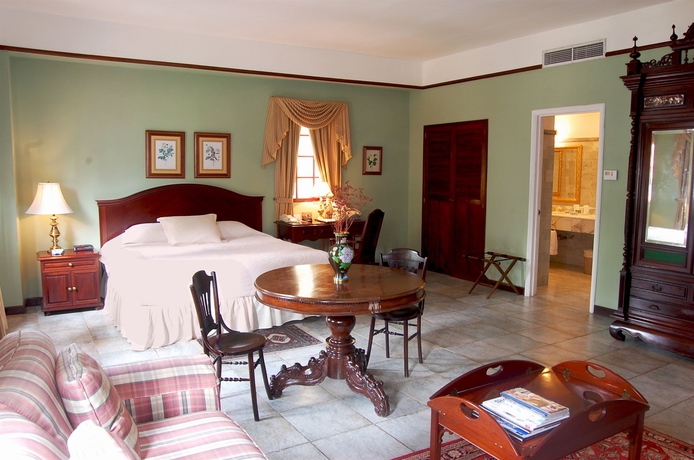 Imagen de la habitación del Hotel Deville. Foto 12