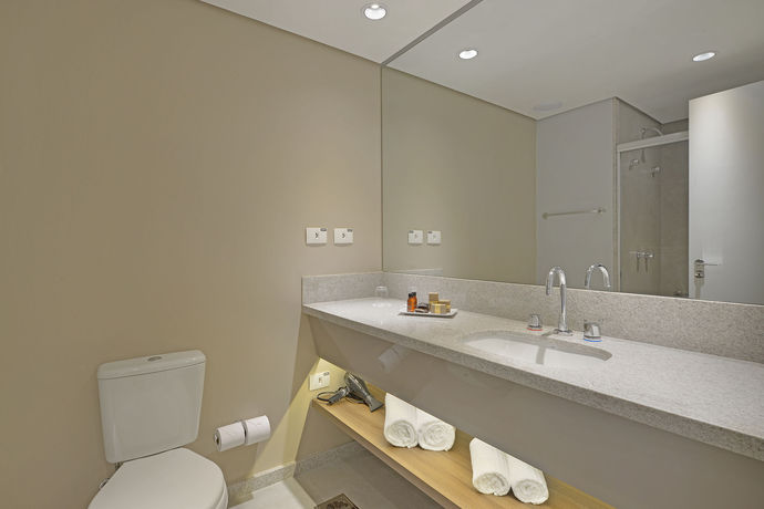 Imagen de la habitación del Hotel Deville Prime Campo Grande. Foto 2