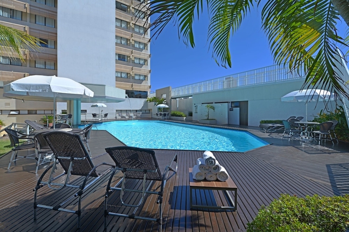 Imagen de la piscina del Hotel Deville Prime Cuiab&aacute;. Foto 19