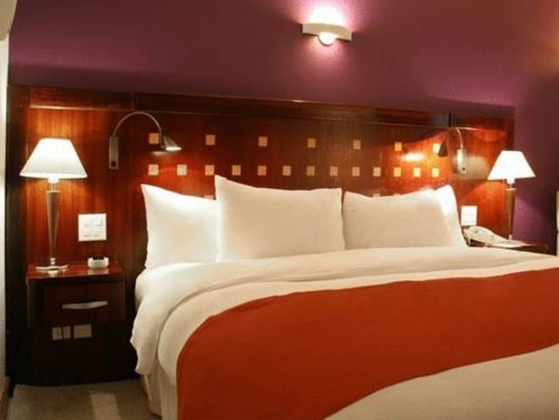 Imagen general del Hotel Deville Prime Salvador. Foto 8