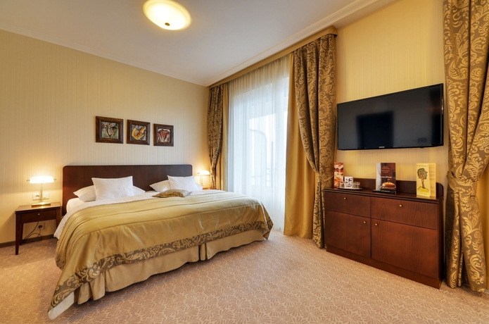 Imagen de la habitación del Hotel Devin. Foto 7