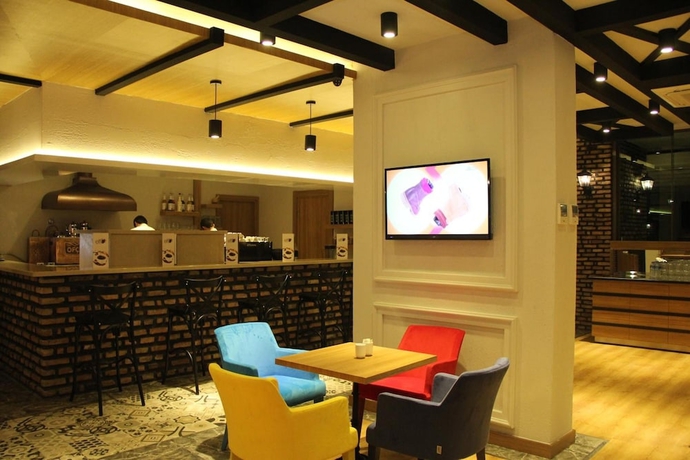 Imagen de los interiores del Hotel Devin Otel. Foto 18