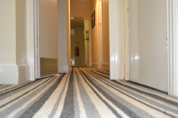 Imagen de los interiores del Hotel Devine Beach Hotel, Westcliff Southend-On-Sea. Foto 17